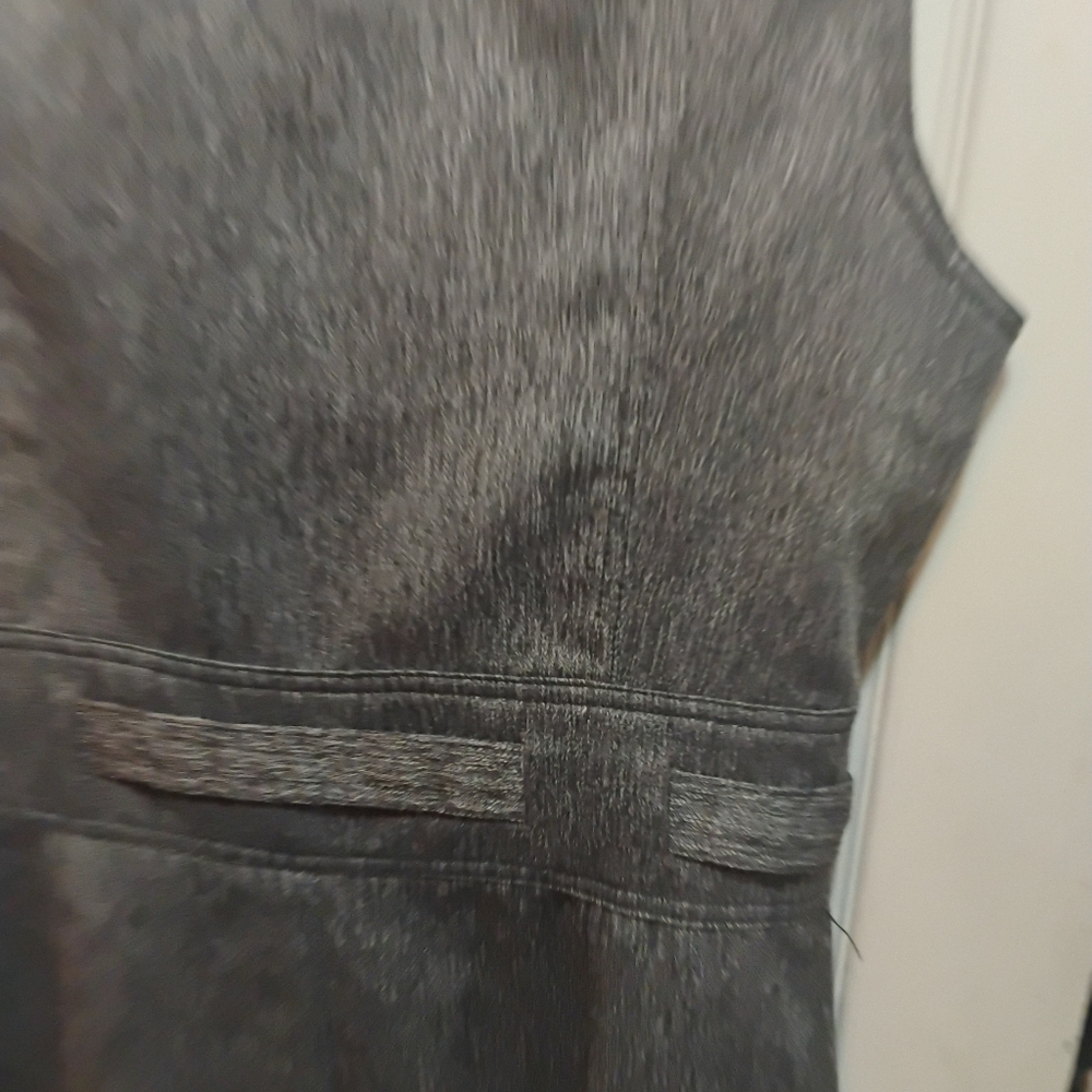 Chic Gray Button-Down Midi Dress - image 9